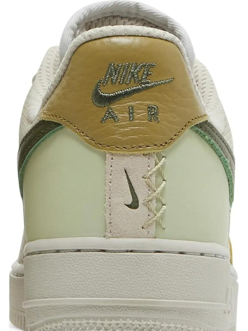Кроссовки Nike Wmns Air Force 1 'Rough Green' — изображение 7 из 8, белый