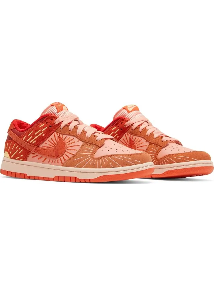 Кроссовки Nike Wmns Dunk Low 'Winter Solstice' — изображение 8 из 8, оранжевый