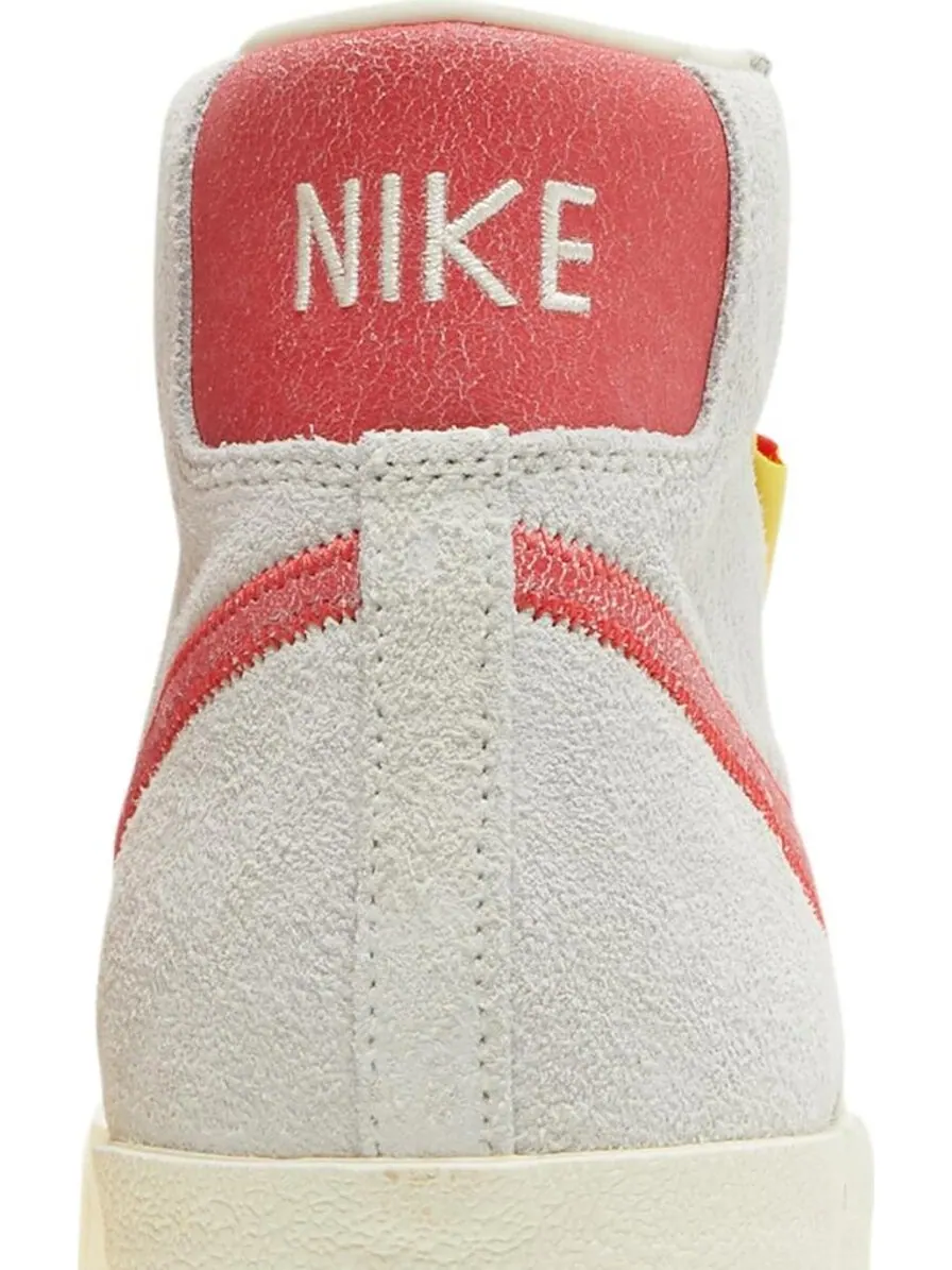 Кроссовки Nike Blazer Mid '77 Premium 'Test of Time' — изображение 7 из 8, бежевый