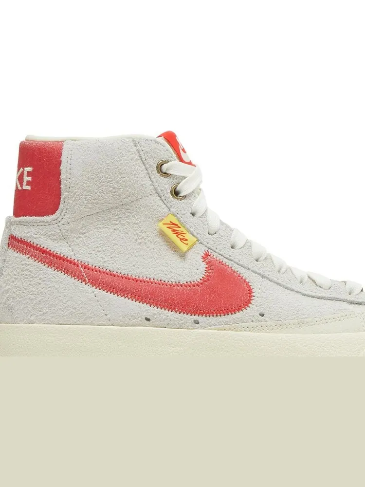 Кроссовки Nike Blazer Mid '77 Premium GS 'Test of Time' — изображение 2 из 8, бежевый