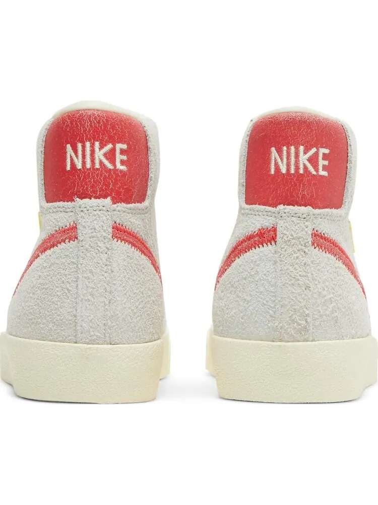 Кроссовки Nike Blazer Mid '77 Premium GS 'Test of Time' — изображение 6 из 8, бежевый