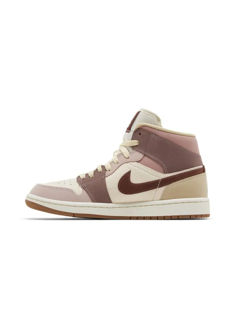 Кроссовки Air Jordan Wmns Air Jordan 1 Mid SE 'Dark Pony Smoky Mauve' — изображение 4 из 9