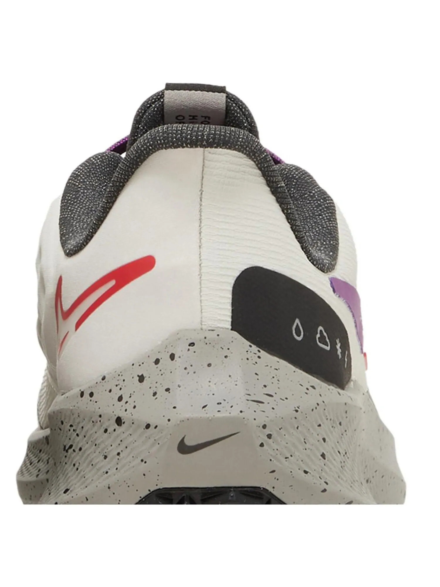 Кроссовки Nike Wmns Air Zoom Pegasus 39 Shield 'Light Bone Vivid Purple' — изображение 7 из 8, бежевый