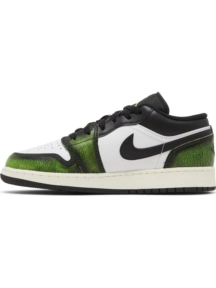 Кроссовки Air Jordan 1 Low SE GS Wear-Away - Electric Green — изображение 3 из 8, белый