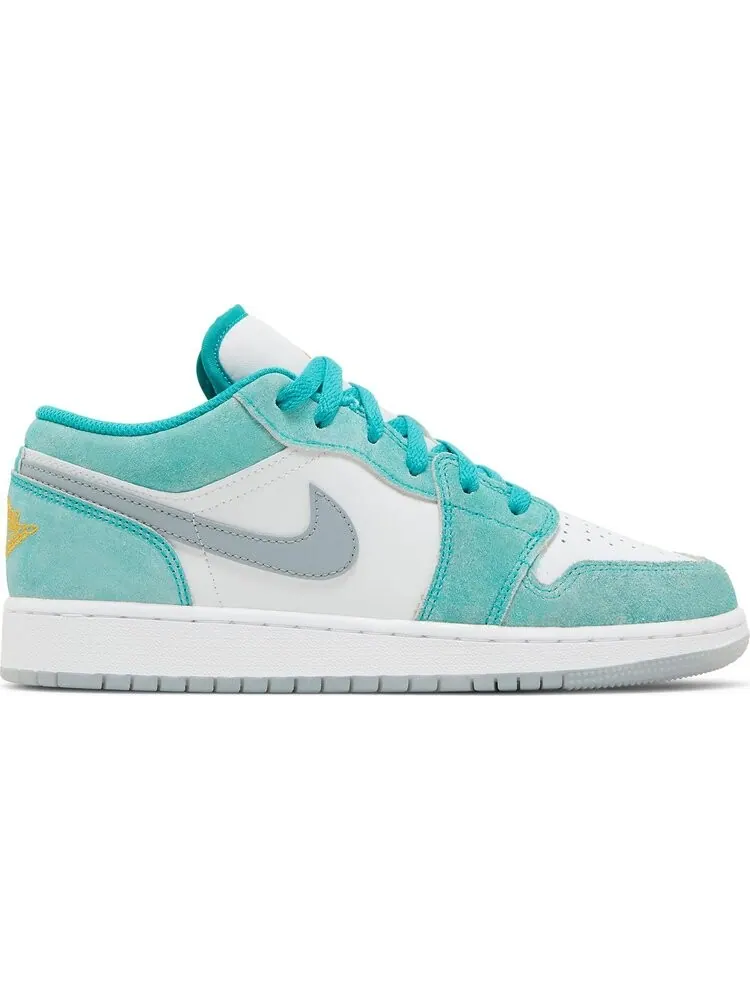 Кроссовки Air Jordan 1 Low SE GS New Emerald — изображение 1 из 8, белый