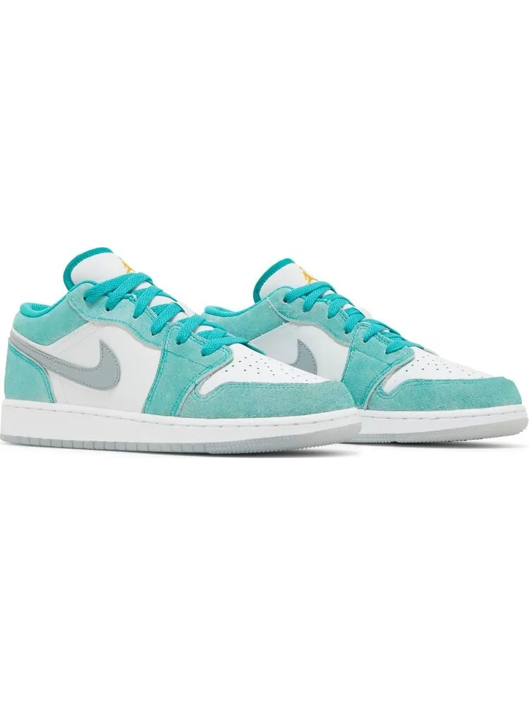 Кроссовки Air Jordan 1 Low SE GS New Emerald — изображение 8 из 8, белый