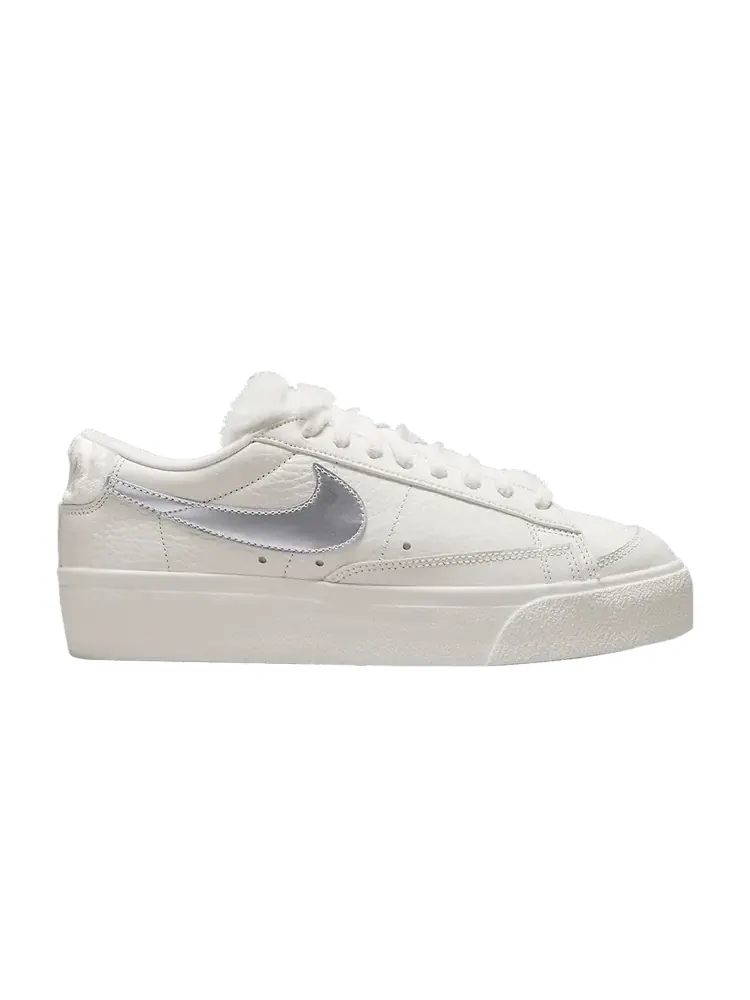 Кроссовки Nike Wmns Blazer Low Platform 'Faux Sherpa Fur' — изображение 1 из 1, металлик серебристый