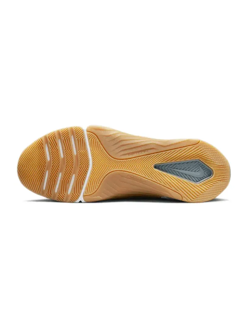 Кроссовки Nike Metcon 8 Men's Training Shoes — изображение 2 из 7, серый