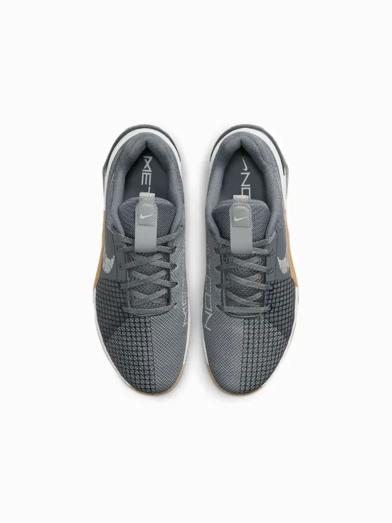 Кроссовки Nike Metcon 8 Men's Training Shoes — изображение 4 из 7, серый
