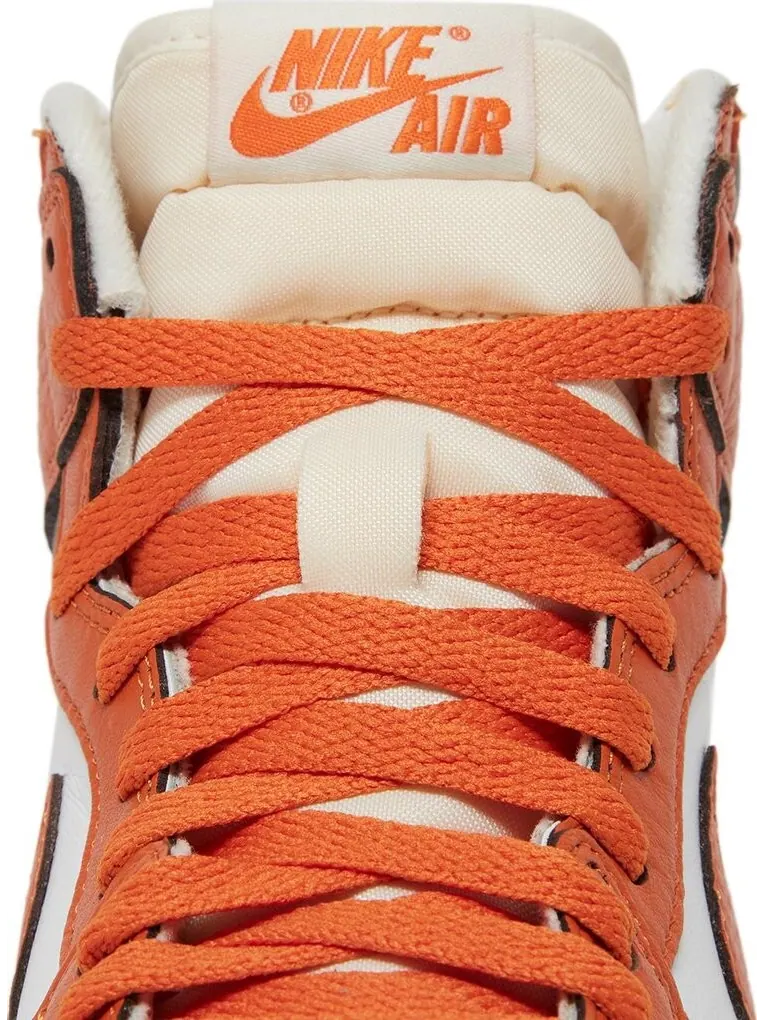Кроссовки Wmns Air Jordan 1 High OG Starfish — изображение 9 из 10, оранжевый