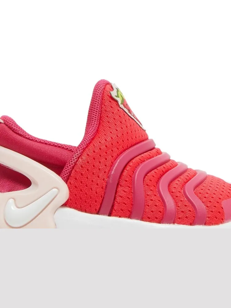Кроссовки Nike Dynamo Go TD 'Strawberry' — изображение 2 из 8, красный