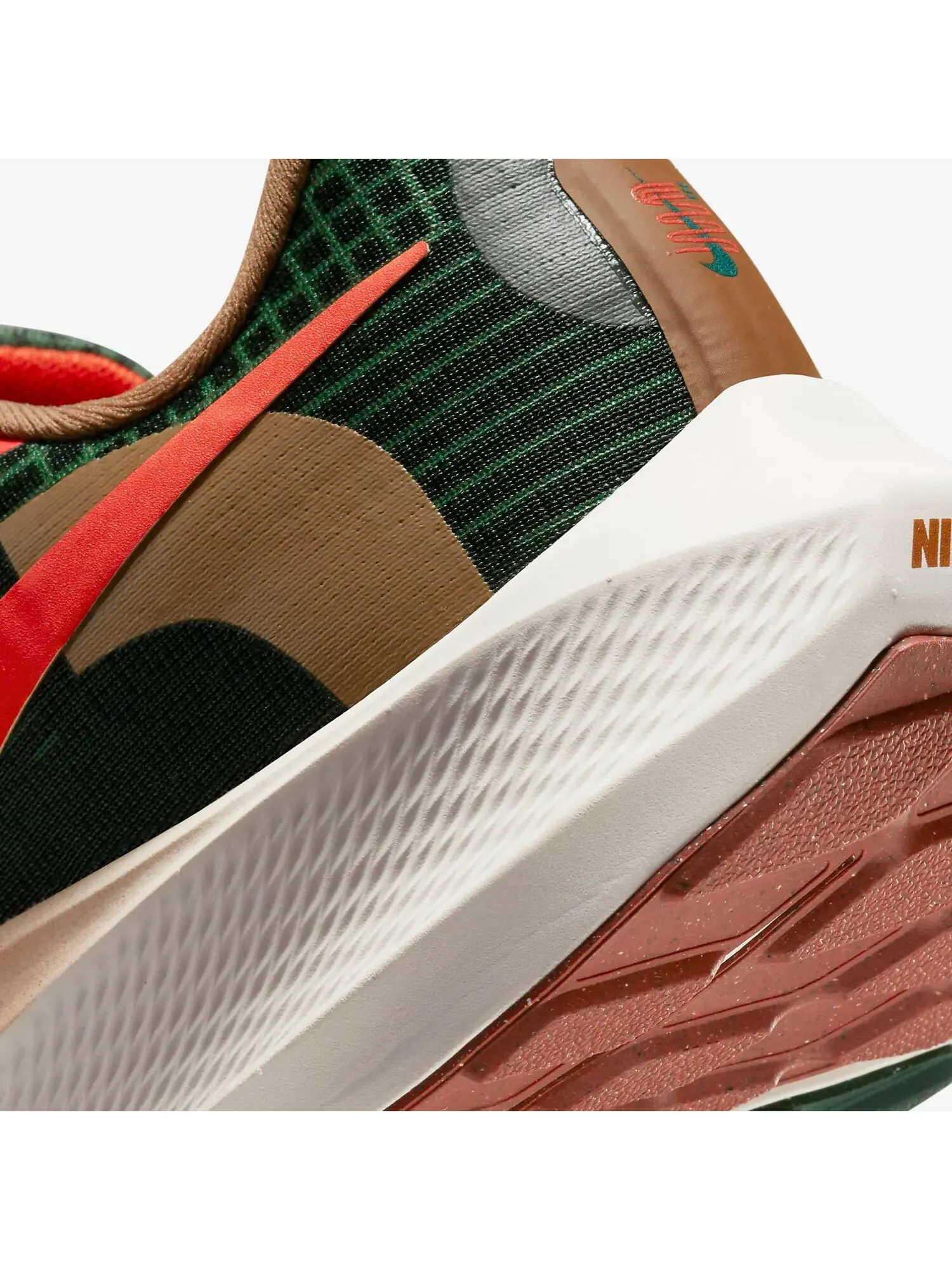 Кроссовки Nike Air Zoom Pegasus 39 A.I.R. Hola Lou — изображение 7 из 7, темно-зеленый/коричневый