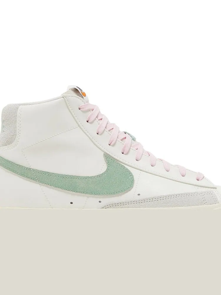 Кроссовки Nike Blazer Mid 77 Premium Certified Fresh Sail Enamel Green — изображение 2 из 8, белый