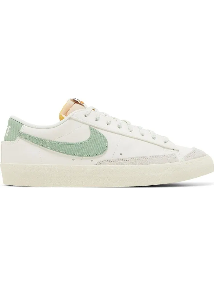Кроссовки Nike Blazer Low '77 Premium 'Certified Fresh' — изображение 1 из 8, белый