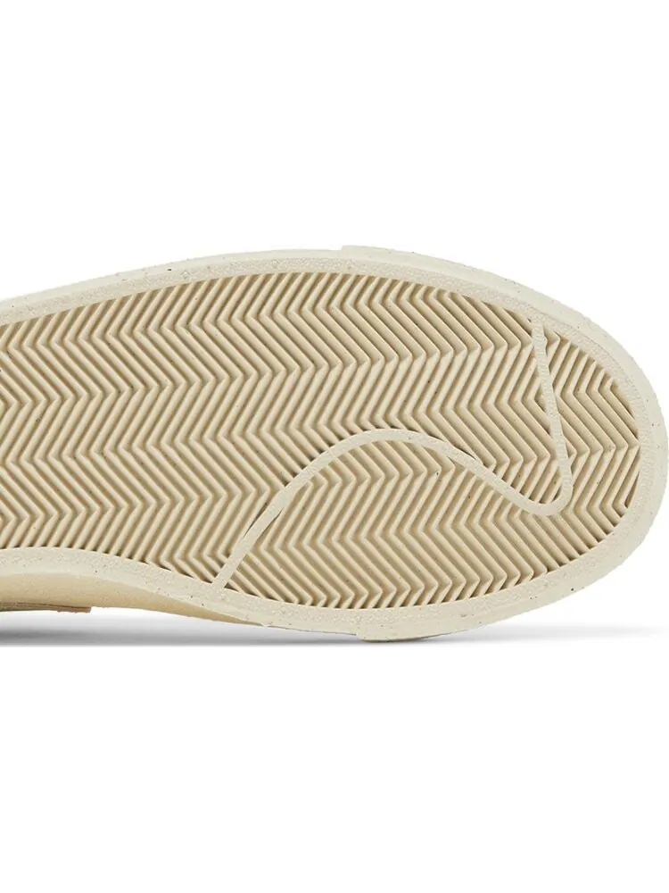 Кроссовки Nike Blazer Low '77 Premium 'Certified Fresh' — изображение 5 из 8, белый