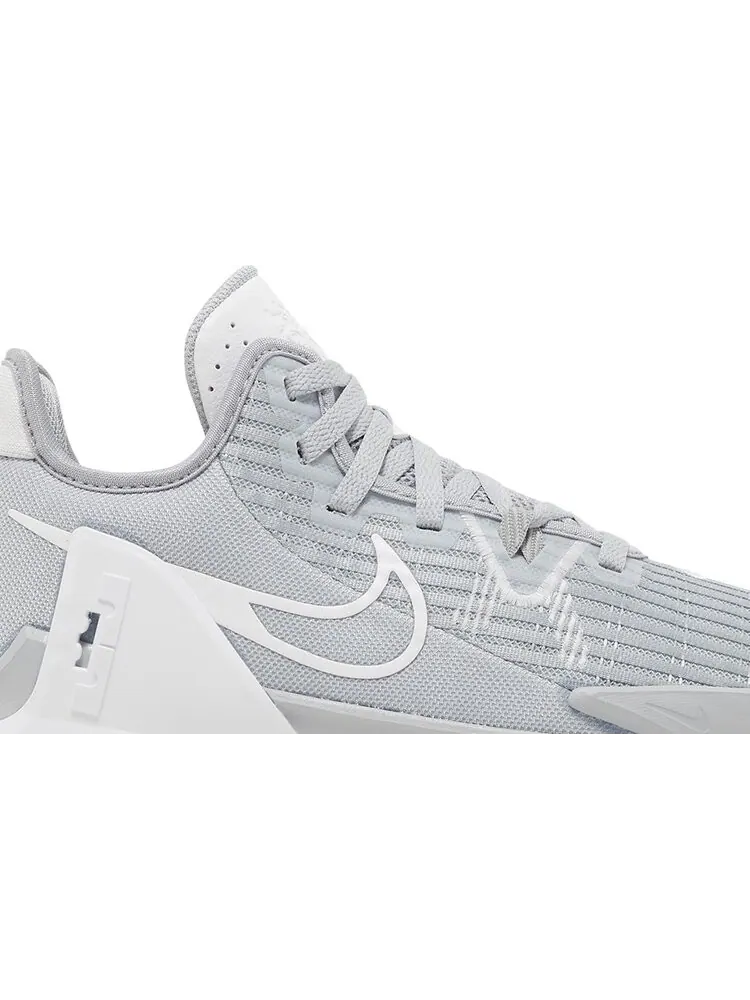 Кроссовки Nike LeBron Witness 6 TB 'Wolf Grey' — изображение 2 из 8, серый