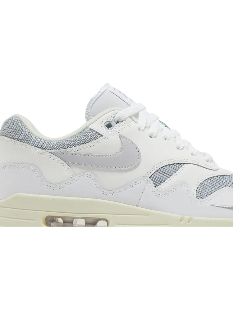 Кроссовки Nike Patta x Air Max 1 'White' — изображение 2 из 8, белый