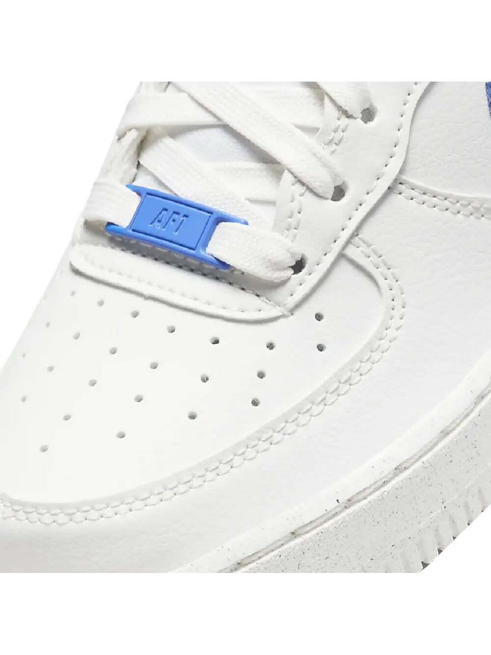 Детские кроссовки Nike Air Force 1 LV8 — изображение 7 из 9, голубой/белый
