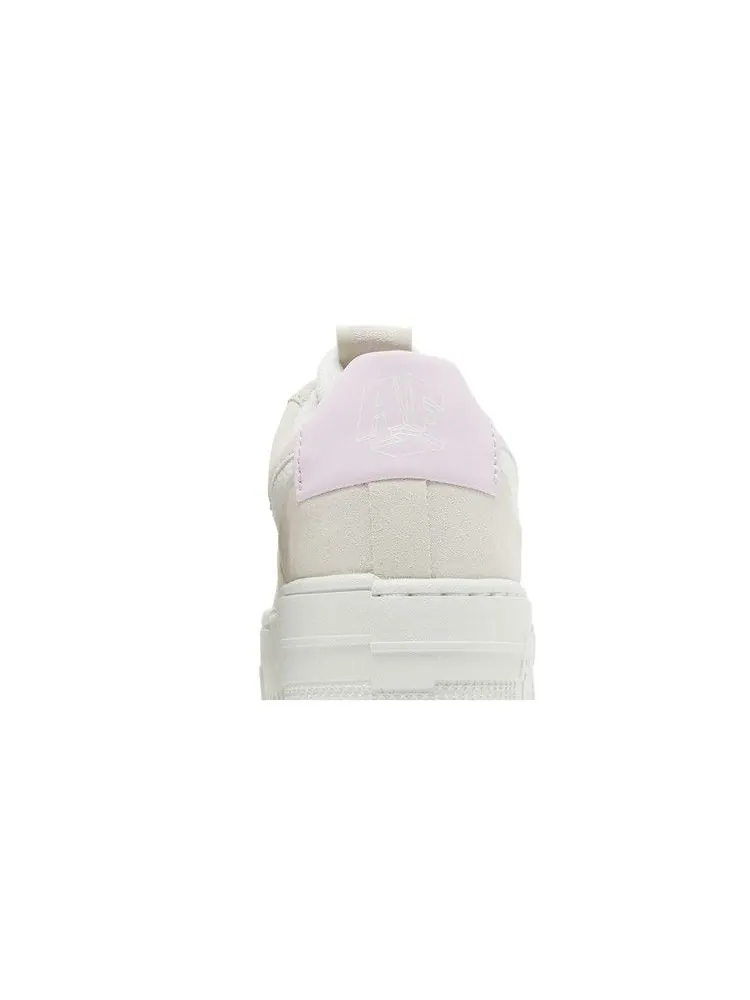 Кроссовки Nike Wmns Air Force 1 Pixel 'Light Bone Regal Pink' — изображение 8 из 9, белый/светлый/розовый