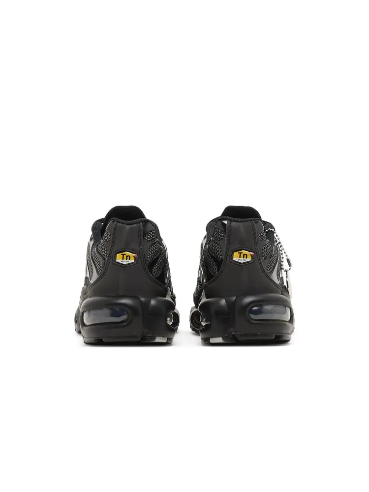 Кроссовки Wmns Air Max Plus 'Black Metallic Silver' — изображение 6 из 8