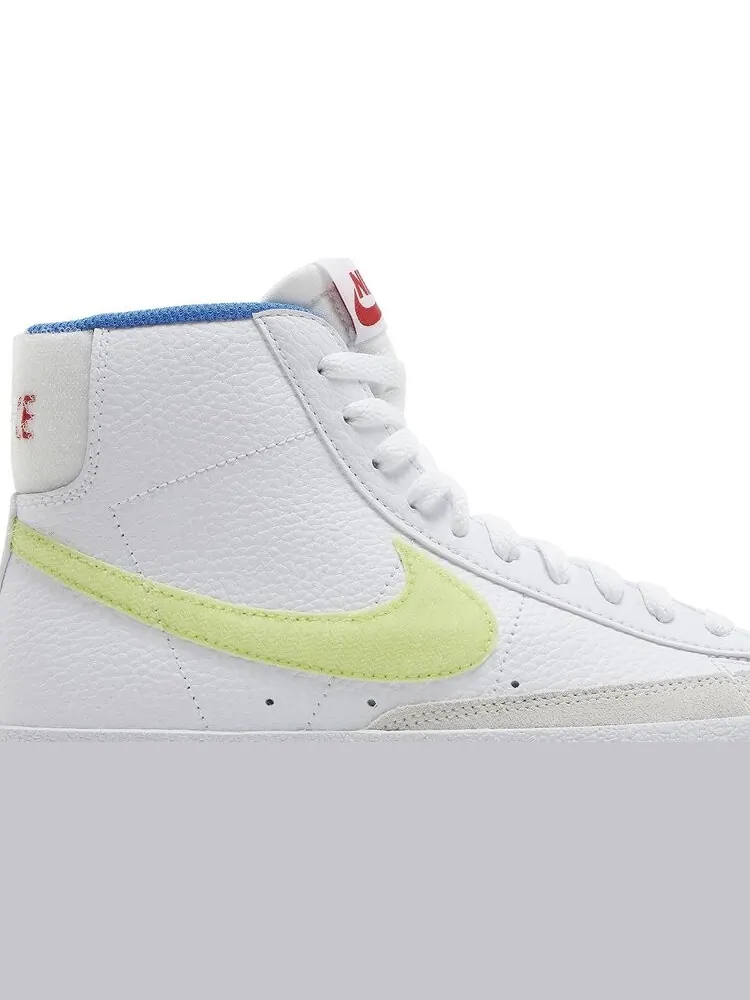 Кроссовки Nike Blazer Mid '77 GS 'White Lemon Twist Blue' — изображение 2 из 8, белый