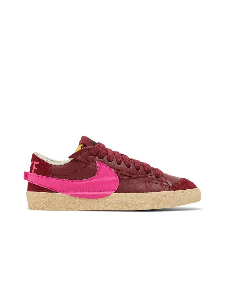 Кроссовки Nike Wmns Blazer Low '77 Jumbo 'Team Red Pink Prime' — изображение 2 из 9, красный/розовый