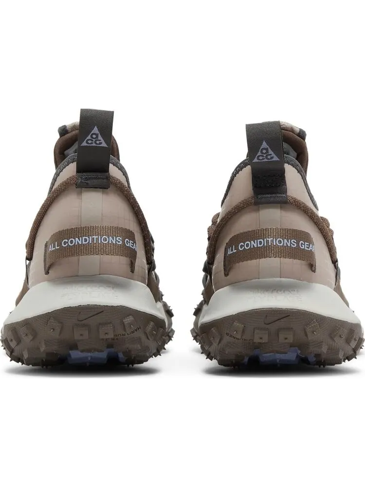Кроссовки Nike ACG Mountain Fly Low SE 'Ironstone' — изображение 6 из 8, коричневый