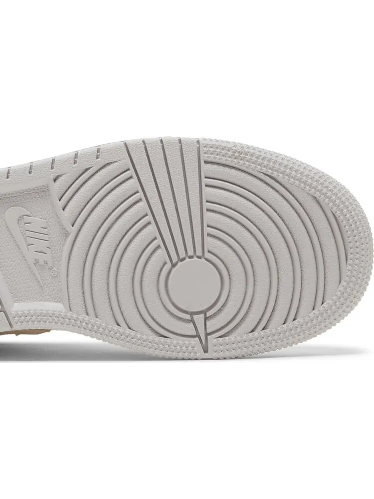 Кроссовки Air Jordan 1 Mid SE Craft GS Inside Out — изображение 5 из 8, белый