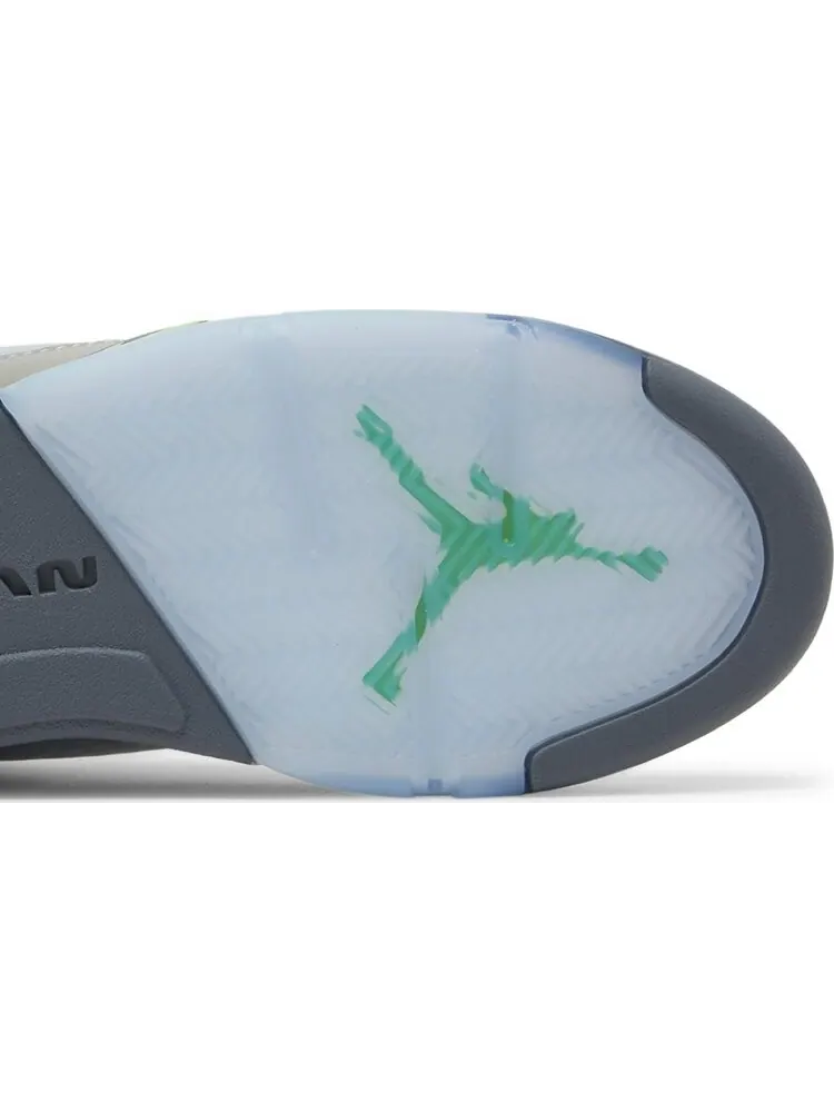 Кроссовки Air Jordan 5 Retro GS Green Bean 2022 — изображение 5 из 9, серый