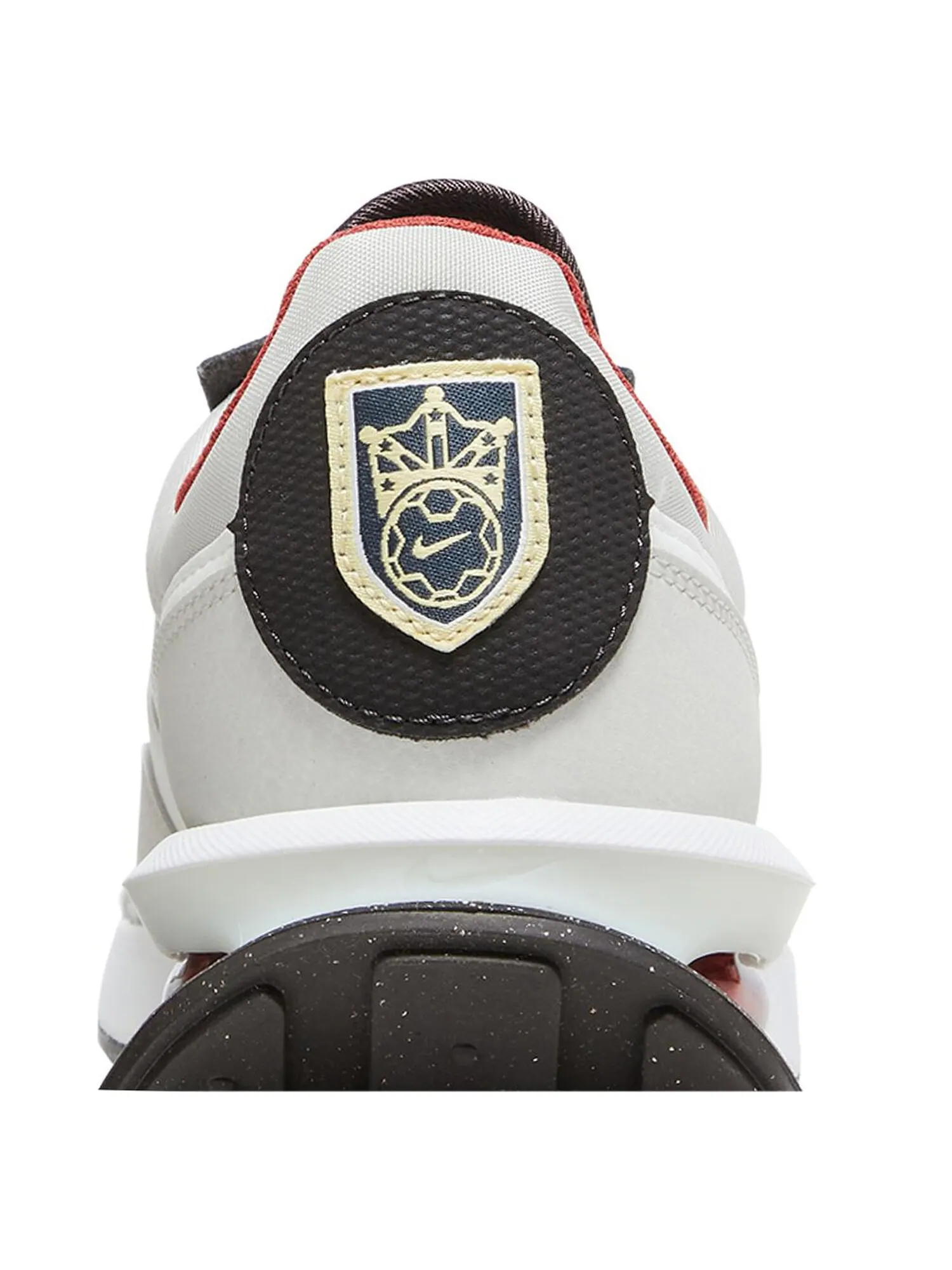 Кроссовки Nike Air Max Pre-Day 'Social FC' — изображение 7 из 8, бежевый
