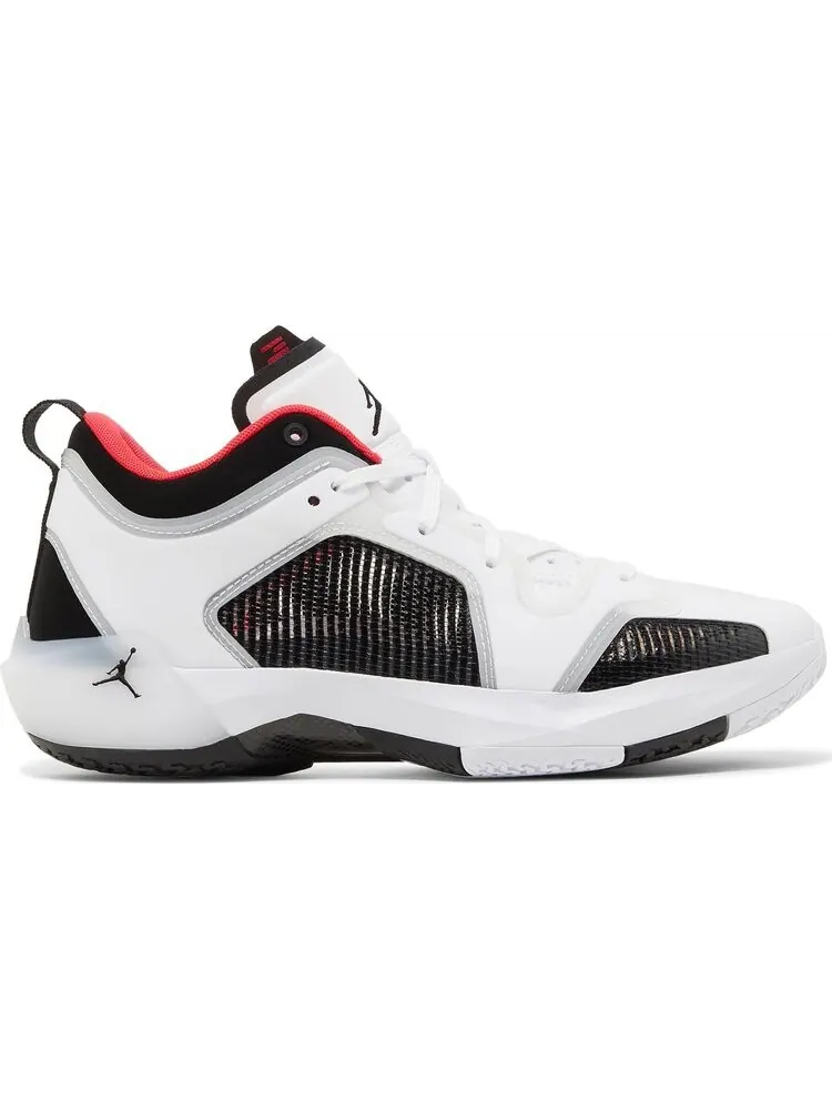 Кроссовки Air Jordan 37 Low Siren Red — изображение 1 из 8, белый