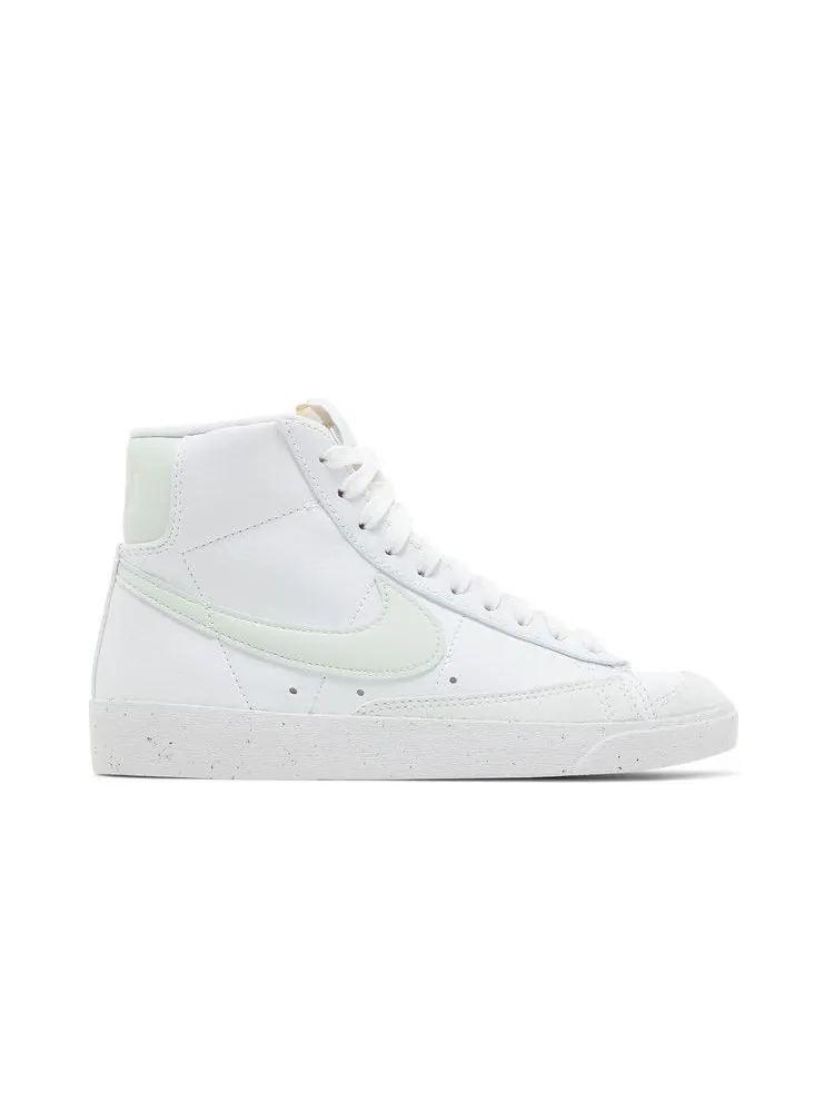 Кроссовки Nike Wmns Blazer Mid '77 Next Nature 'White Barely Green' — изображение 2 из 9, белый/зеленый