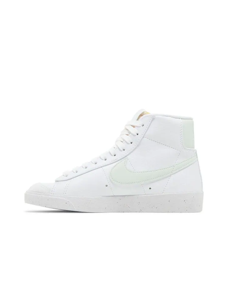 Кроссовки Nike Wmns Blazer Mid '77 Next Nature 'White Barely Green' — изображение 4 из 9, белый/зеленый
