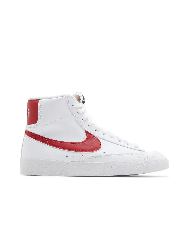 Кроссовки Nike Wmns Blazer Mid '77 Next Nature 'Cherry' — изображение 2 из 9, белый/красный/черный