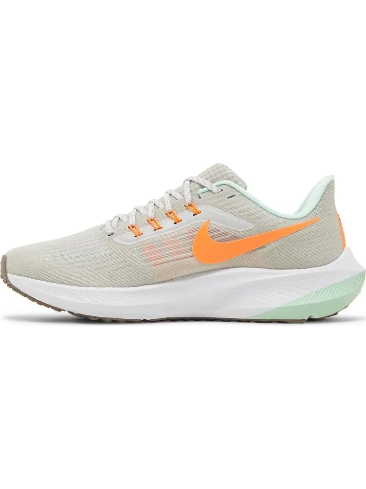Кроссовки Nike Wmns Air Zoom Pegasus 39 Premium 'Photon Dust Orange Mint' — изображение 3 из 8, бежевый