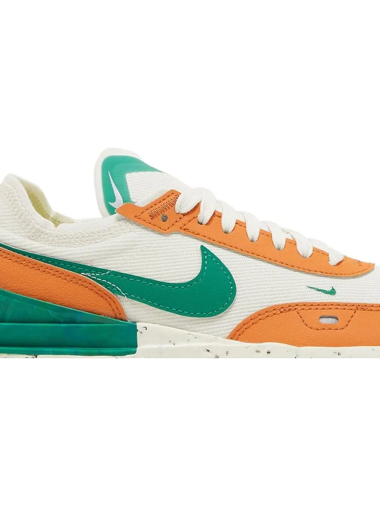 Кроссовки Nike Wmns Waffle One Crater 'Sail Hot Curry Gum' — изображение 2 из 8, белый