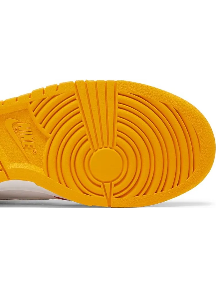 Кроссовки Nike Wmns Dunk Low 'Orange University Gold' — изображение 5 из 8, золото