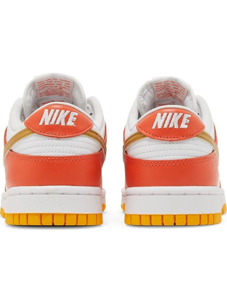 Кроссовки Nike Wmns Dunk Low 'Orange University Gold' — изображение 6 из 8, золото