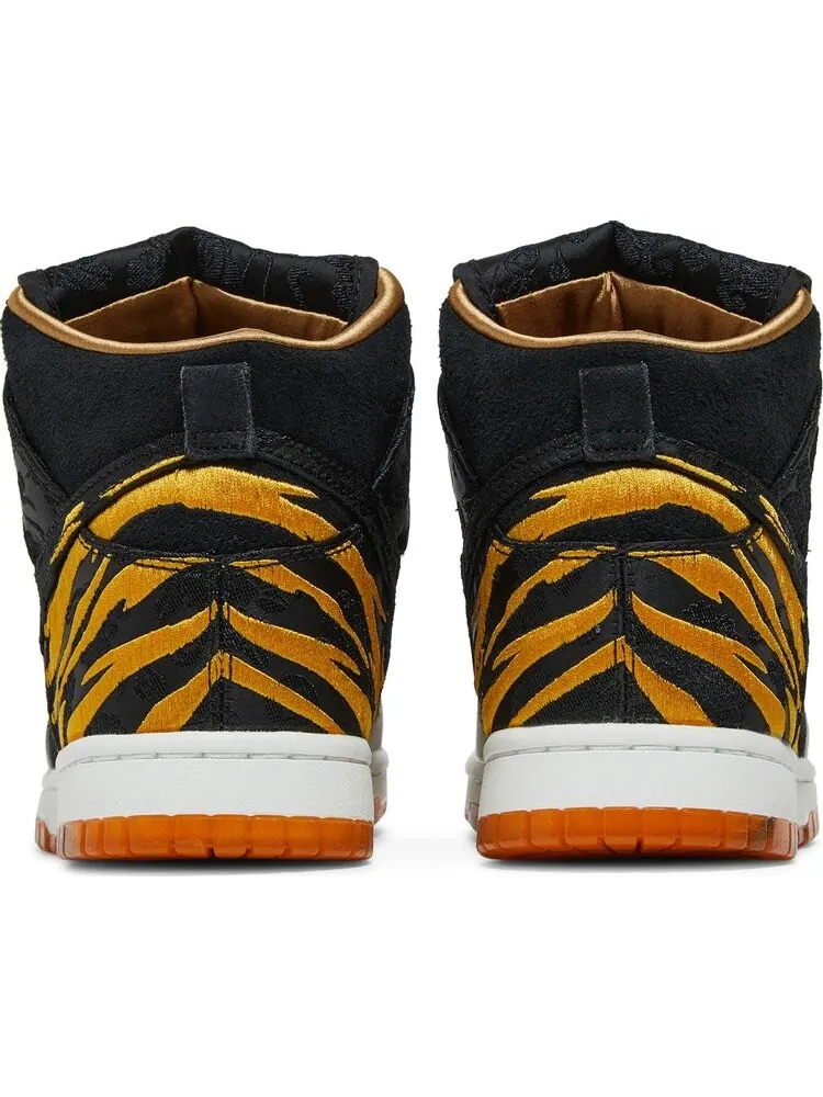 Кроссовки Nike Dunk High Premium 'God Of Wealth' — изображение 6 из 10, черный