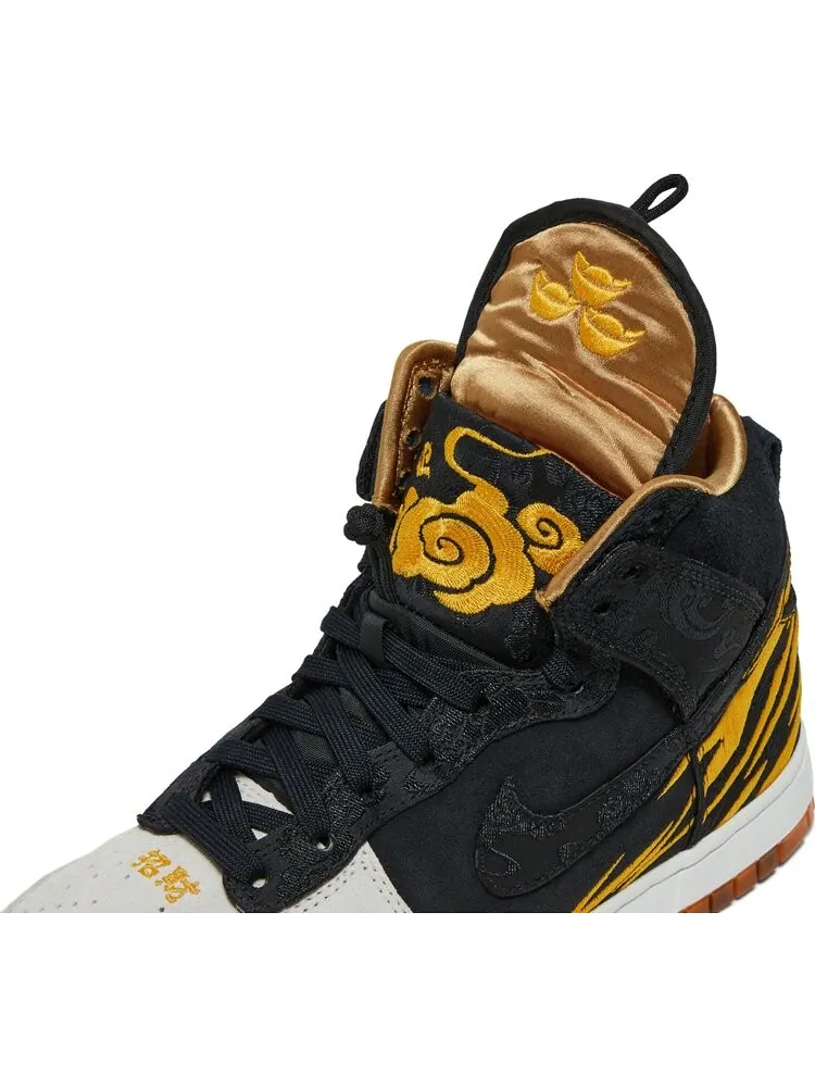 Кроссовки Nike Dunk High Premium 'God Of Wealth' — изображение 9 из 10, черный