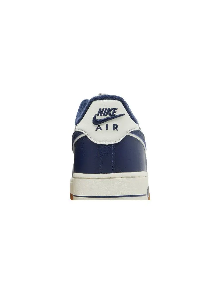 Кроссовки Nike Air Force 1 LV8 3 GS 'College Pack - Midnight Navy' — изображение 8 из 9, коричневый/темно-синий