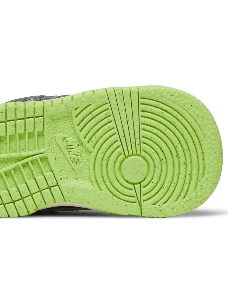 Кроссовки Nike Dunk Low SE TD 'Halloween - Cauldron' — изображение 5 из 8, серый