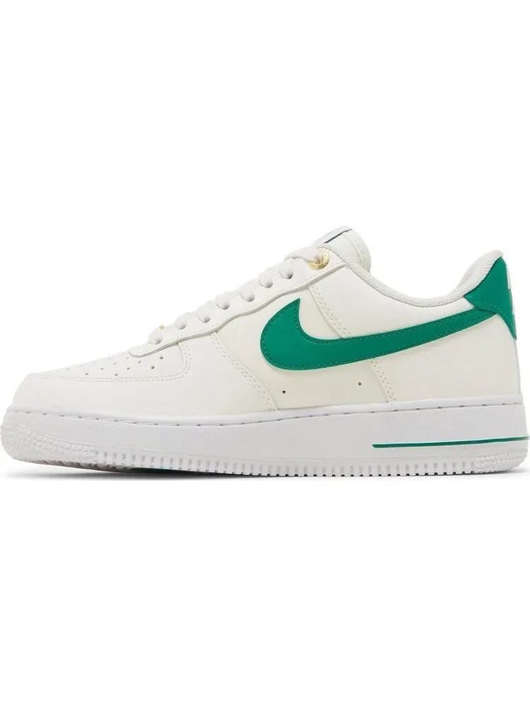 Кроссовки Nike Wmns Air Force 1 '07 SE '40th Anniversary - Sail Malachite' — изображение 3 из 8, бежевый
