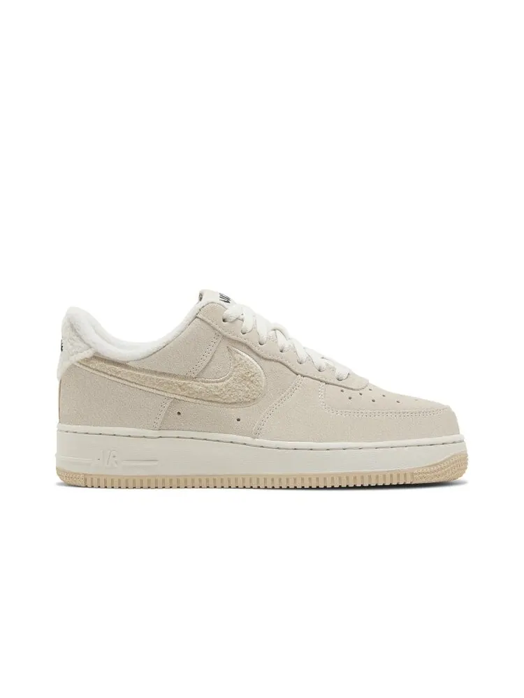 Кроссовки Nike Wmns Air Force 1 — изображение 1 из 4, коричневый