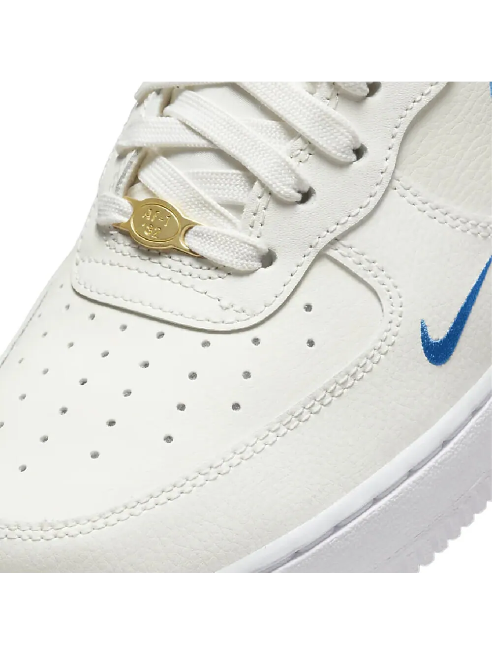 Кроссовки Nike Air Force 1 High SE — изображение 10 из 10, белый/синий