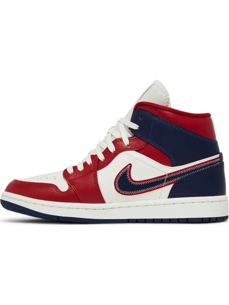 Кроссовки Wmns Air Jordan 1 Mid SE USA 2022 — изображение 3 из 8, красный