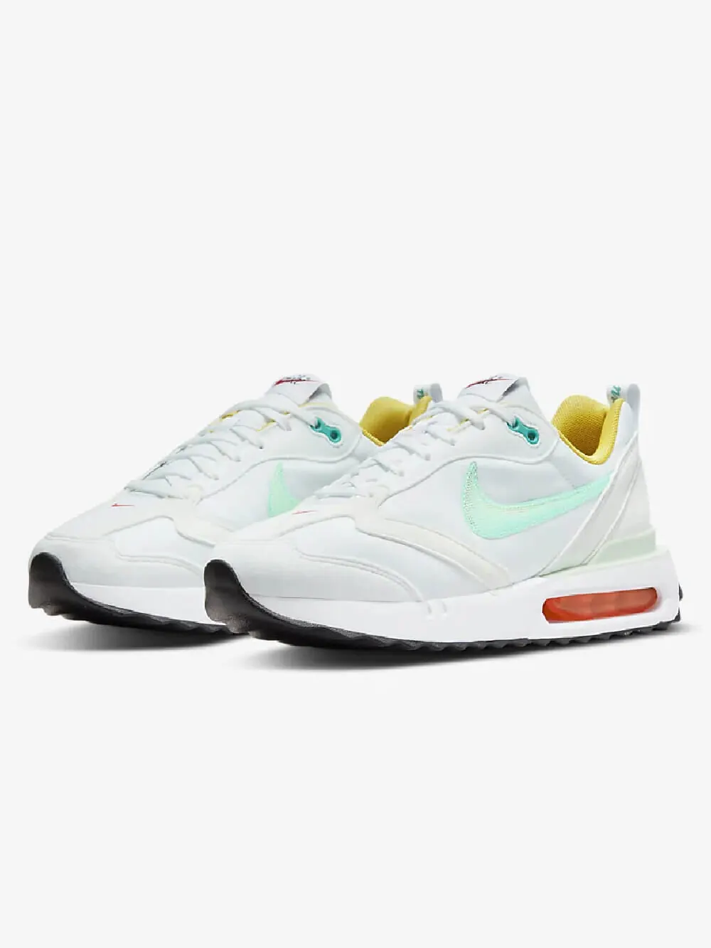 Кроссовки Nike Air Max Dawn — изображение 2 из 7, белый