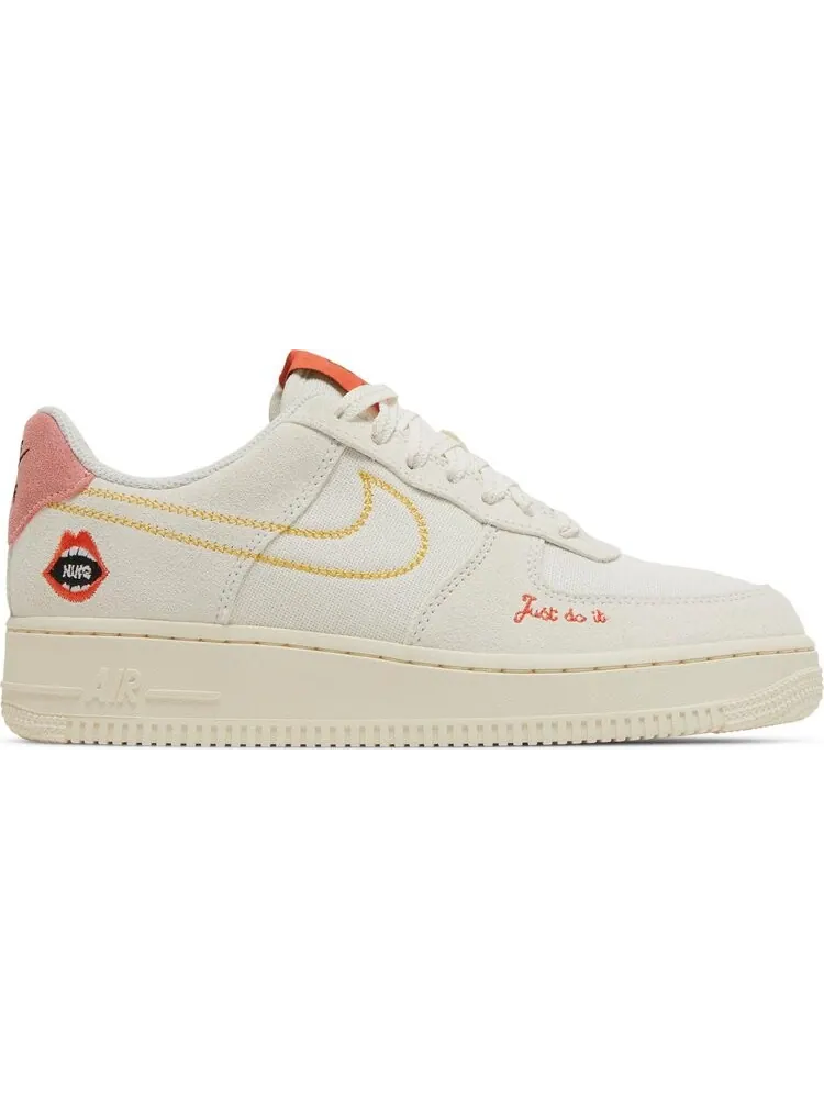 Кроссовки Nike Wmns Air Force 1 '07 'Peace' — изображение 1 из 8, белый