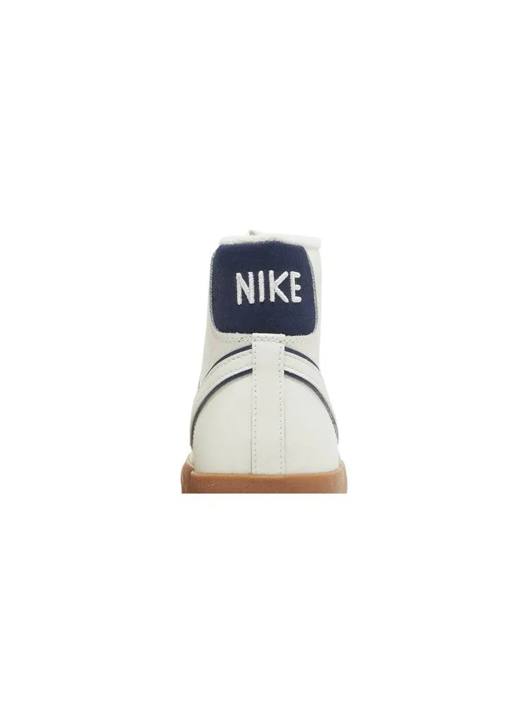 Кроссовки Nike Blazer Mid '77 Premium 'Sail Navy Gum' — изображение 8 из 9, темно-синий/коричневый