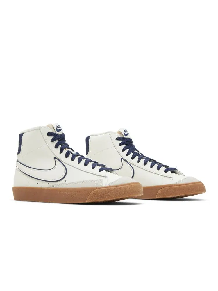Кроссовки Nike Blazer Mid '77 Premium 'Sail Navy Gum' — изображение 9 из 9, темно-синий/коричневый